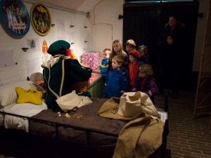 Op bezoek in het Vestingmuseum in Naarden. Sinterklaas logeert e
